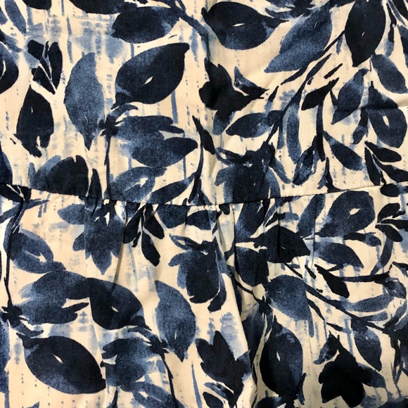 J.Jill lightweight sleeveless tunic - Picture 2 of 5